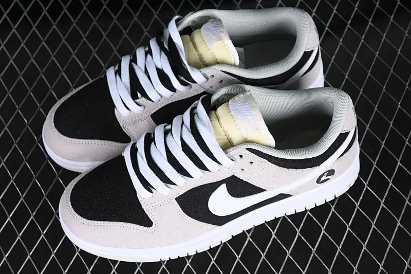 All Categories Nk SB Dunk Series Nk SB Dunk Low Low-top sneakers Cost-effective version Nk Dunk Low Retro "Vast Grey" Black and gray rabbit SB low-top sports and leisure sneakers DD8338-001